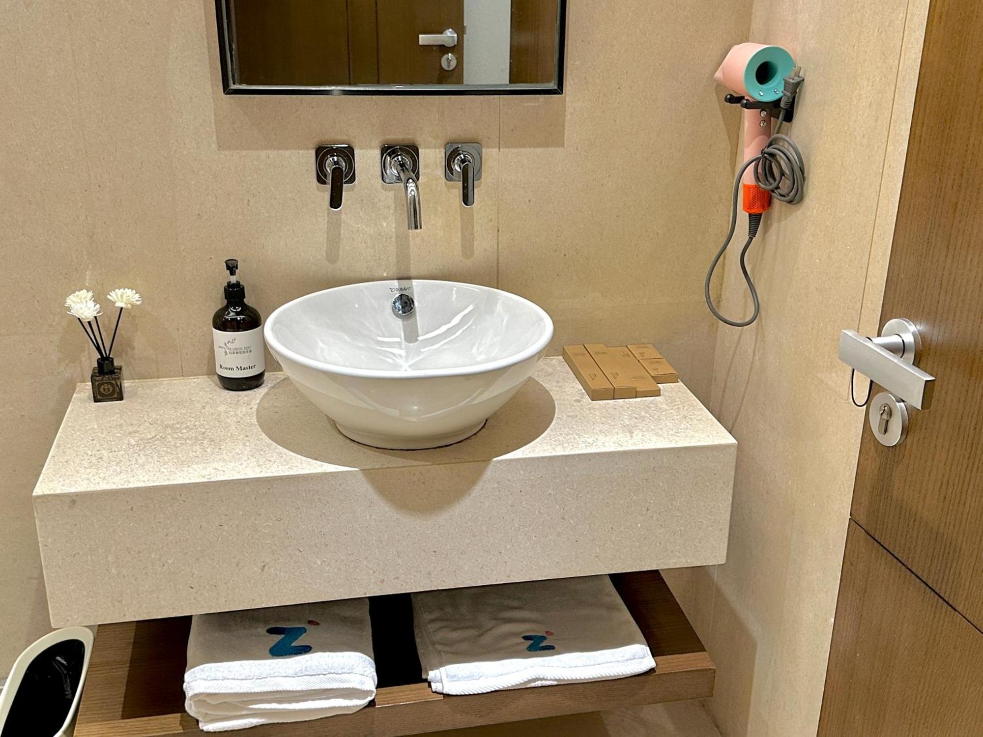 Zhome-Luxury Three-Bedroom Suite-Near The Bund Sanghaj Kültér fotó